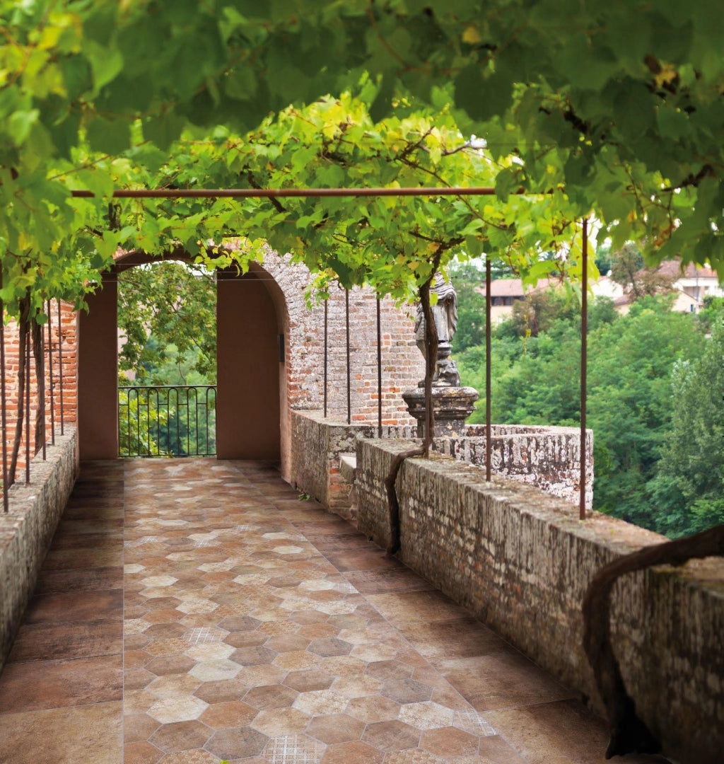 Gresie hexagonala Abadia 22x25 cm, finisaj rustic, productie Spania