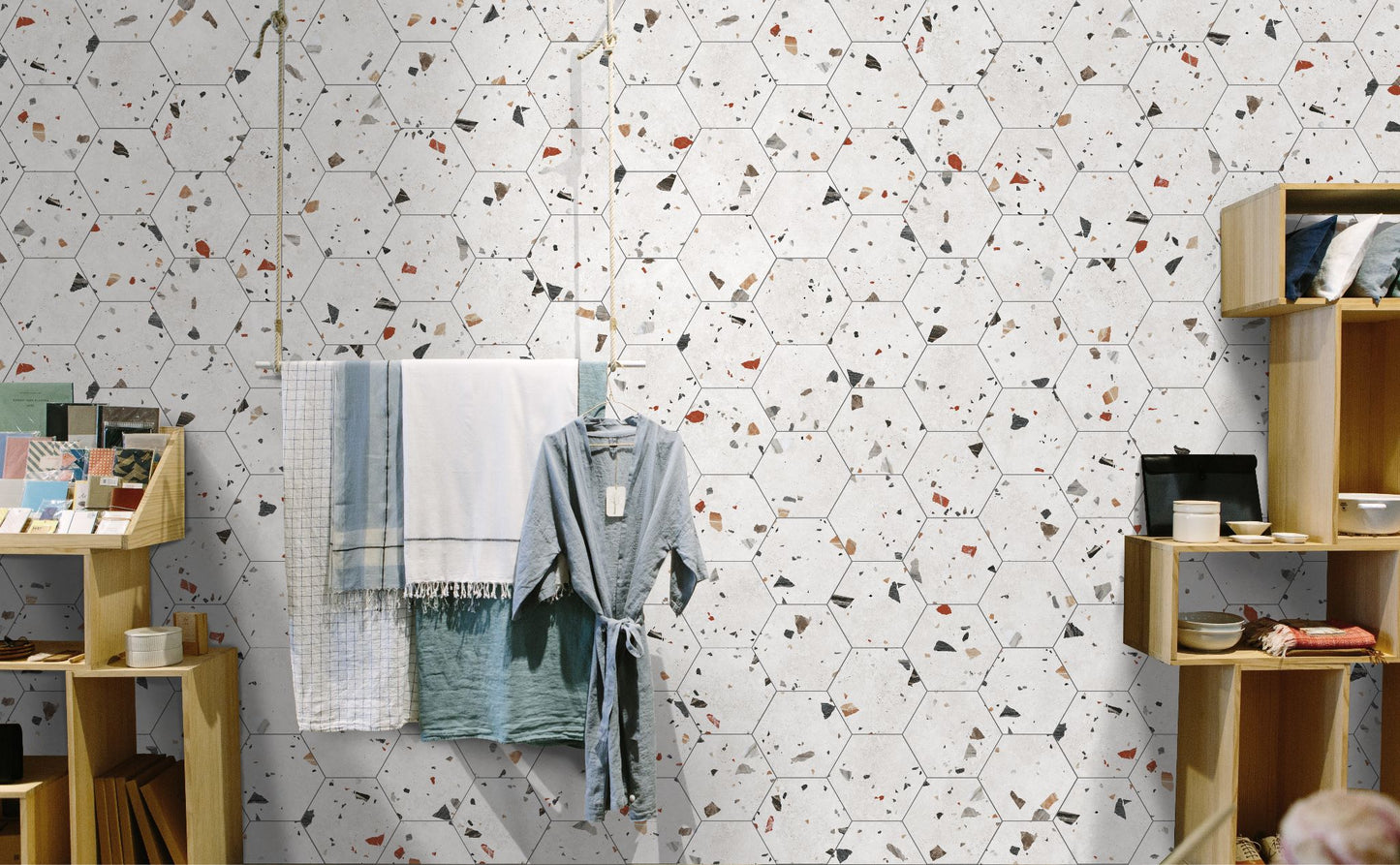 Gresie / Faianta portelanata Sonar White Hexagon 22x25 cm, productie Spania